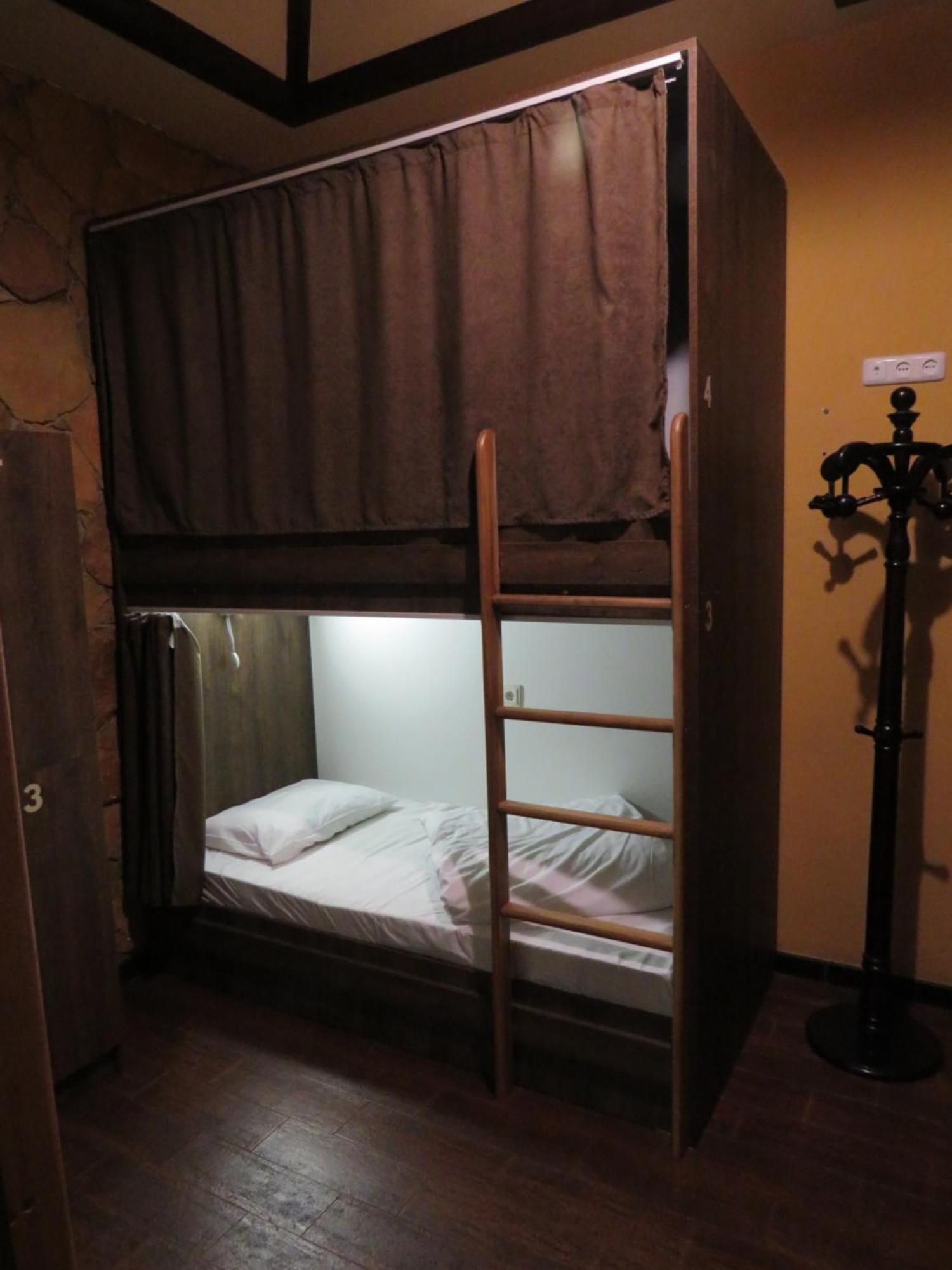 Hostel Jan In The Very Center Jerevan Exteriör bild