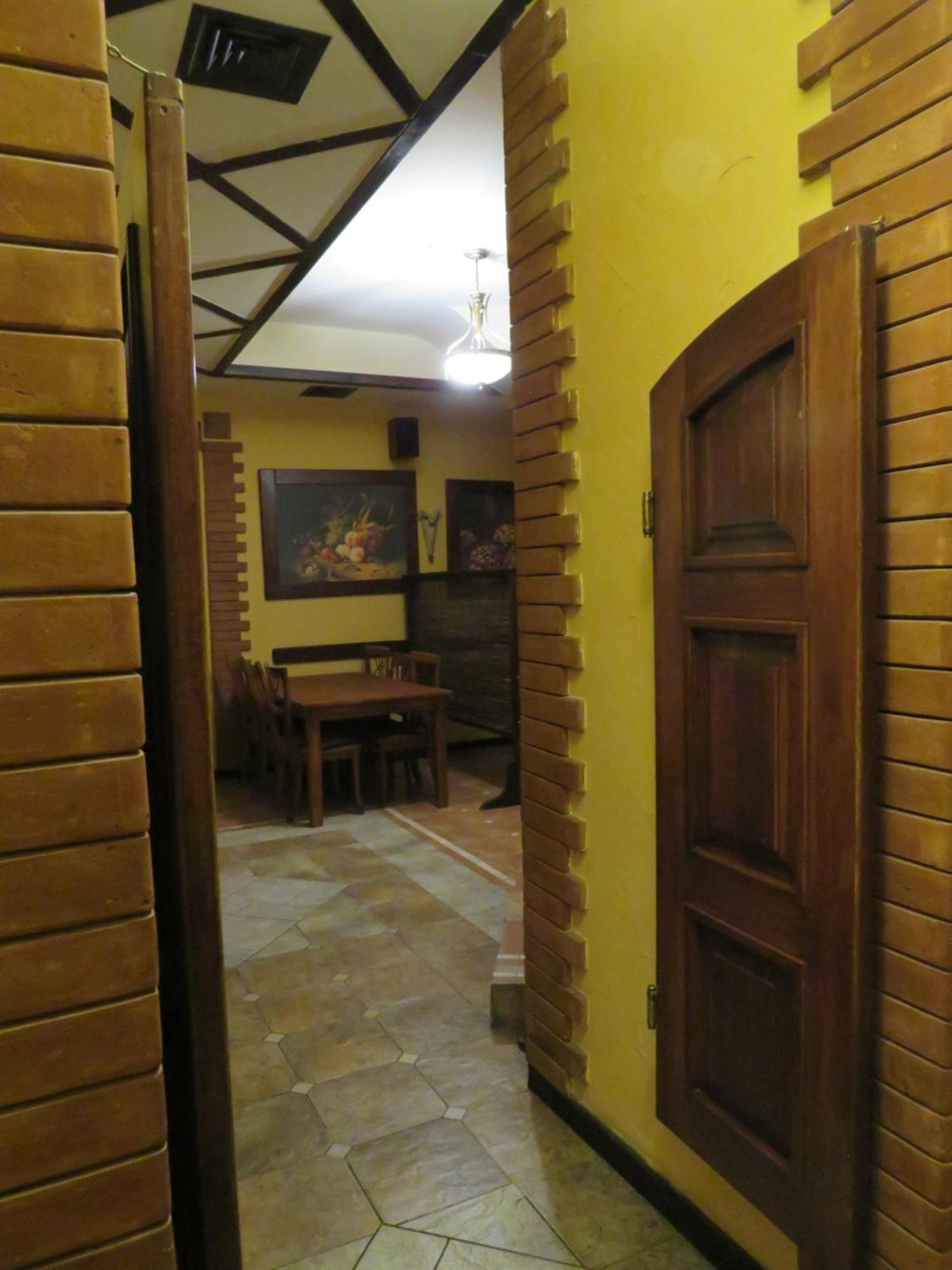Hostel Jan In The Very Center Jerevan Exteriör bild